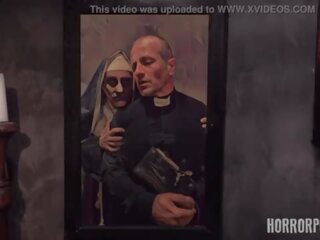 Horrorporn damned монахиня