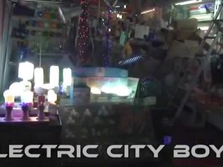 Electric miestas nepilnamečių