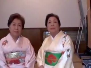 女同志 奶奶: 免費 視圖 奶奶 色情 vid 8f