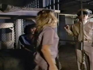 Jailhouse filles 1984 nous gingembre lynn plein vidéo 35mm. | xhamster