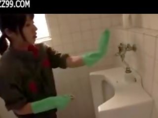 Mozaika: sedusive čistič dává geek výstřik v lavatory 01