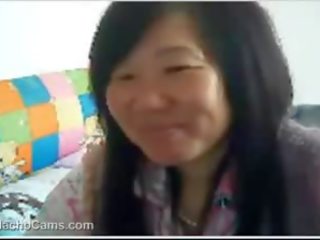 Middle-aged chinois femme vidéos de poitrine