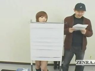 Subtitriem japānieši viktorīna vid ar nūdists japāna studente