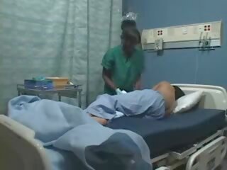 Sri lankan kerel eikels zwart jong vrouw in ziekenhuis: gratis xxx film zijn