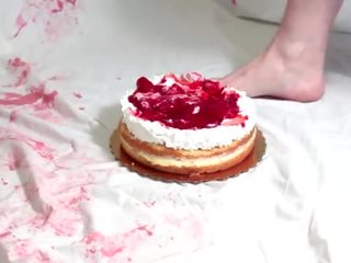 Fragola torta schiacciare