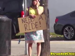 Amadora hitchhiking jovem grávida fodido em o carro