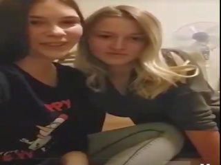 [Periscope] Ukrainian teen girls practice cuddles