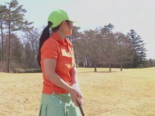Notgeile Asiatin 22 Jahre Bekommt Den Golflehrer Tief Zu | xHamster