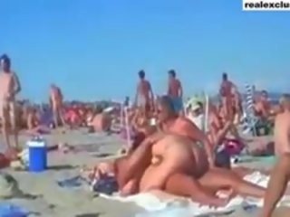 Öffentlich nackt strand swinger dreckig film im sommer 2015