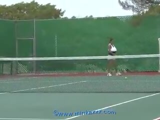 Minka - pilnīgi kails teniss 2010, bezmaksas sekss 82